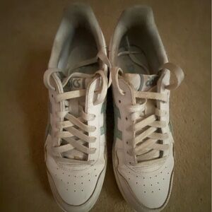 Asics Womens Athletic Shoes 10